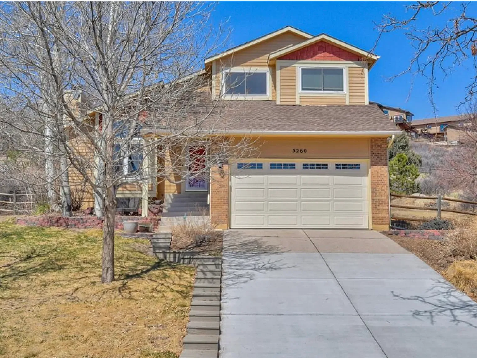 4 bed, 2590 sqft, $2,500 — Photo 1