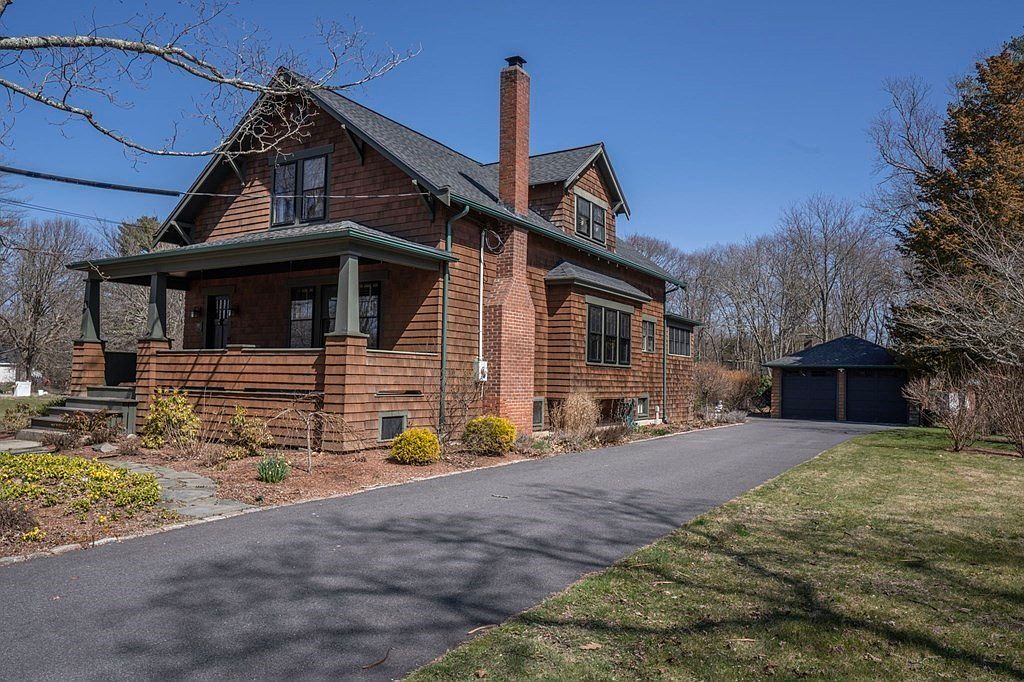 139 S Main St, Raynham, MA 02767 Zillow