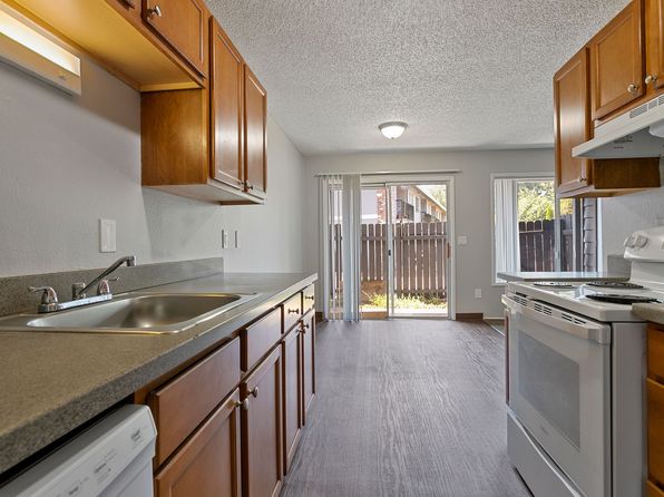 17025 SE Powell Blvd #17125