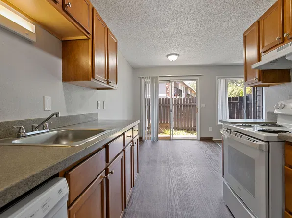 Meadow Park East Apartments