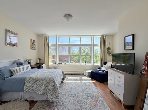 31 Ellingwood St #31, Jamaica Plain, MA 02130