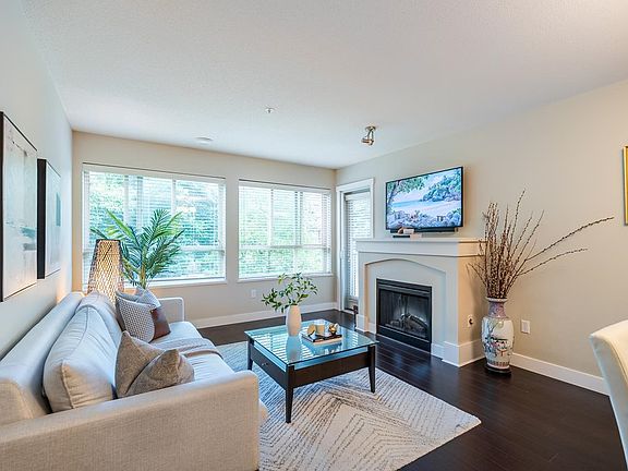 3rd image of 3110 Dayanee Springs Blvd #302