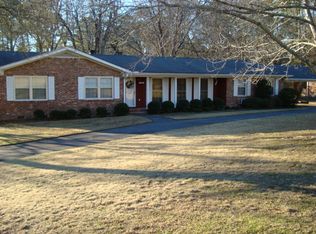 1424 Lake Valley Rd, Macon, GA 31210