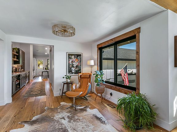 4th image of 62215 Byram Ct