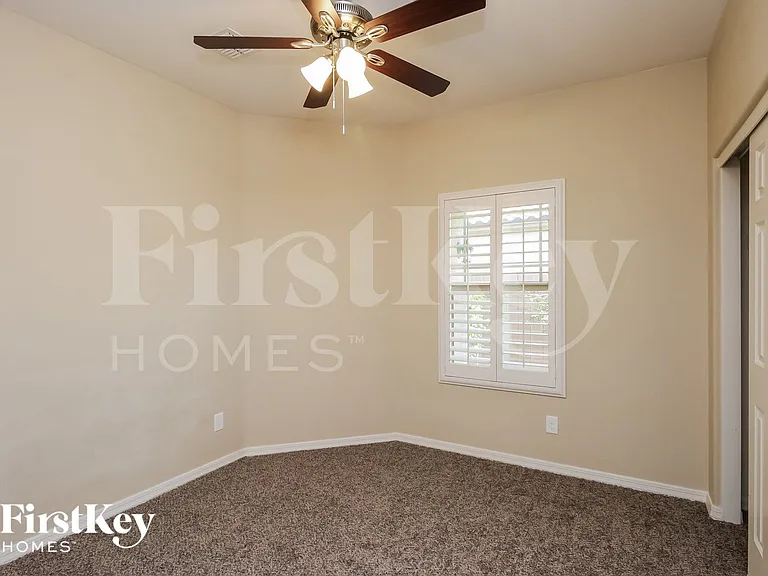 376 W Flame Tree Ave — Photo 10