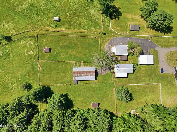 4th image of 1163 Bush Rd