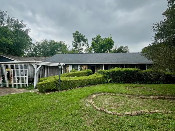 2923 Ellington St, Houston, TX 77088