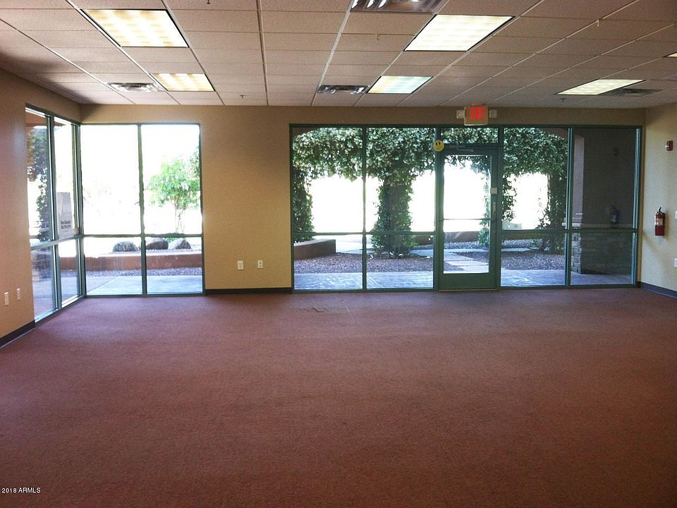Plaza Waterfront Interior (3)