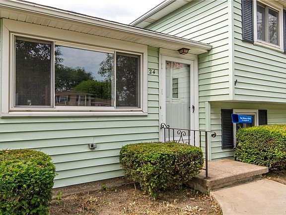 2nd image of 24 Autumnwood Dr