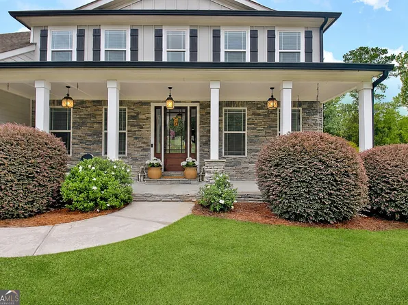 200 Discovery Lake Dr, Fayetteville, GA 30215