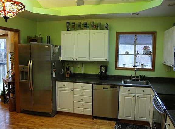 3rd image of 5 Viaduct Ct