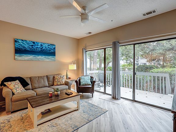 3rd image of 10 Lemoyne Ave #57