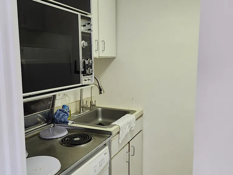 2141 I St NW #707 — Photo 7