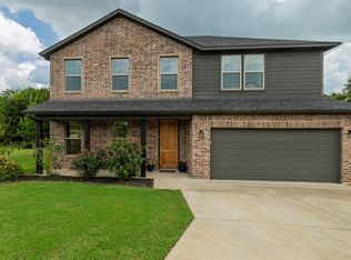 1831 Fairway Dr, Sherman, TX 75090
