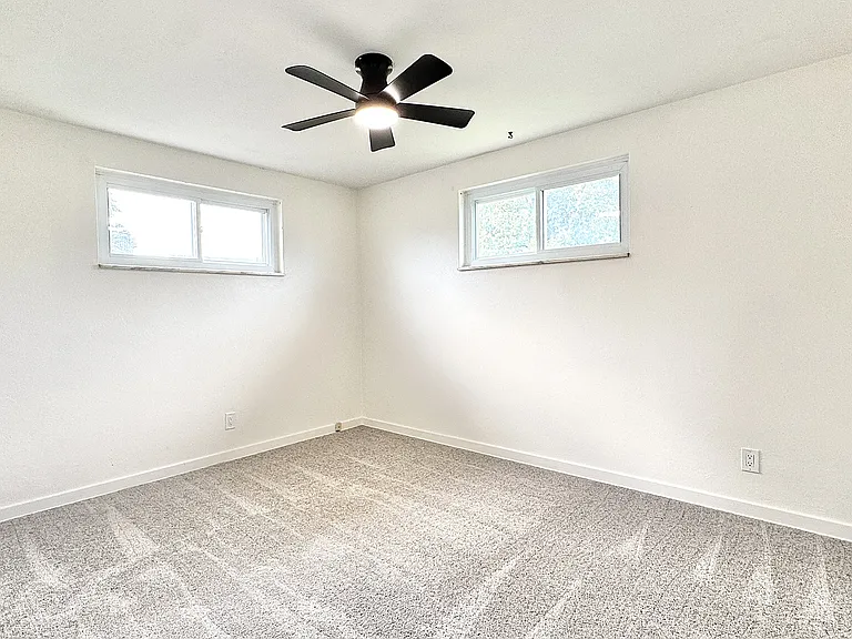 2919 Pioneer Ave #2 — Photo 8