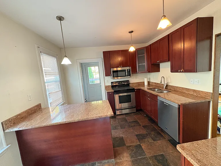 273 Peck Ave — Photo 9