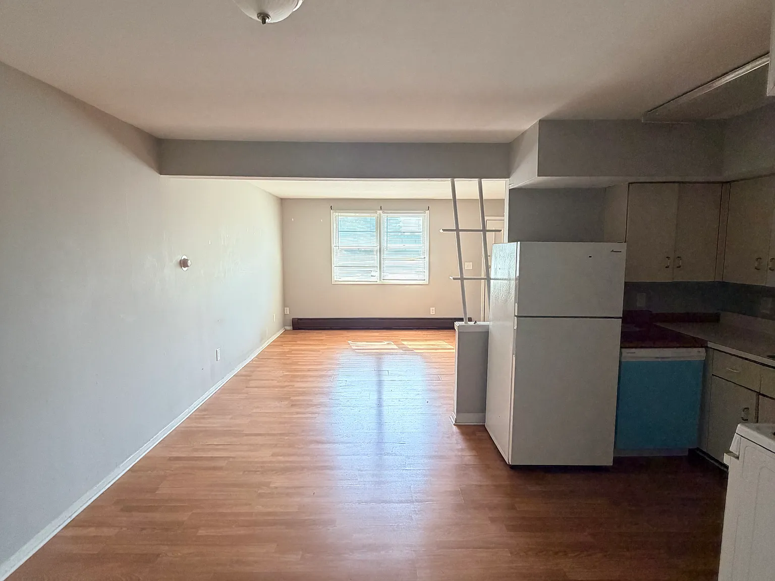 2 bed, 1.5 bath, $1,750 — Photo 2