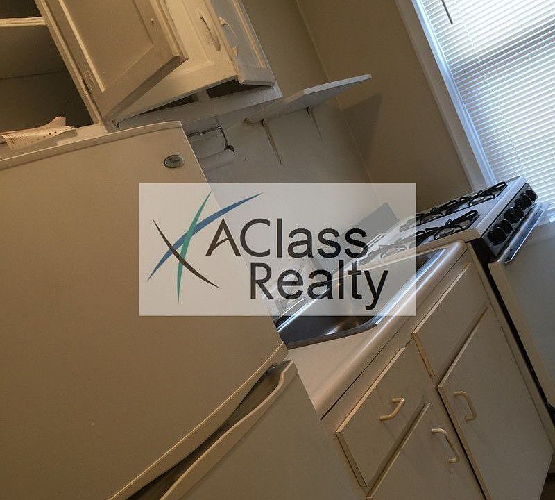 2nd image of 4415 34th Ave APT 4G