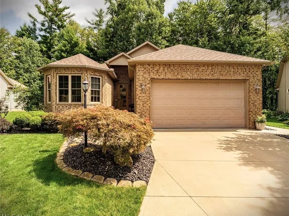 4650 Championship Ct, Canfield, OH 44406