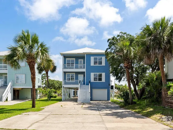 220 Sunrise Dr, Gulf Shores, AL 36542