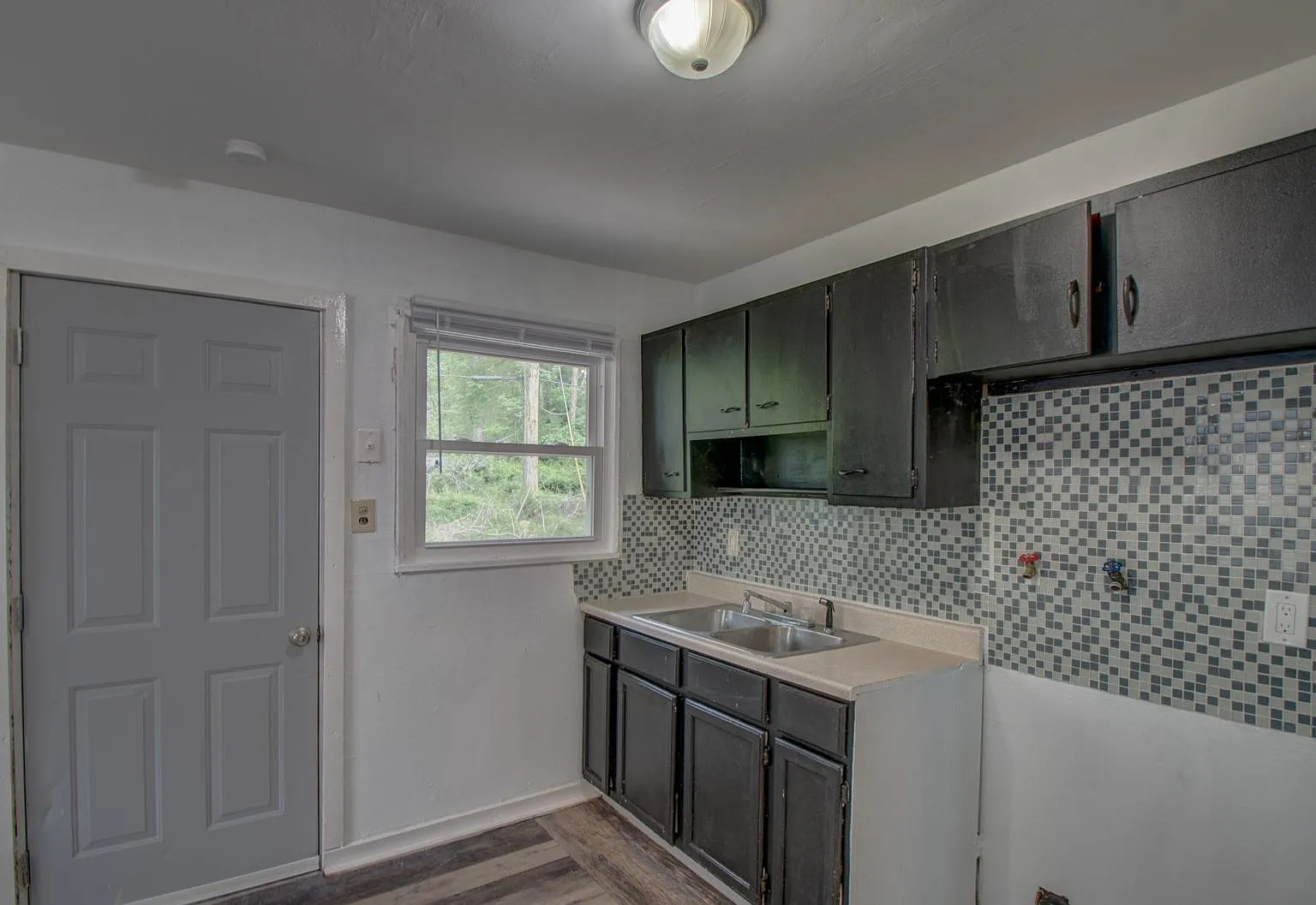 2 bed, 766 sqft, $1,250 — Photo 4