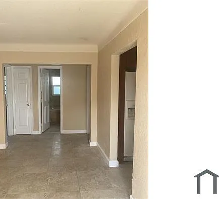 231 NW 4th St — Photo 1