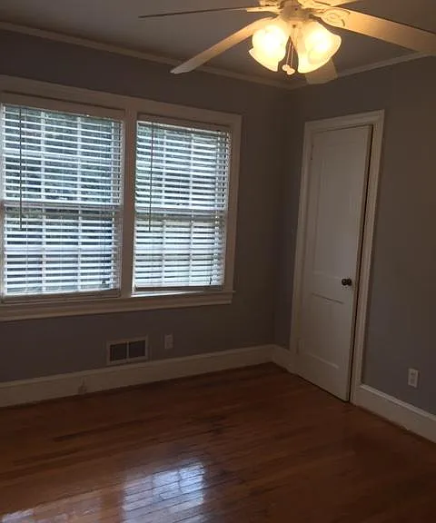 Office/bedroom (off of kitchen)