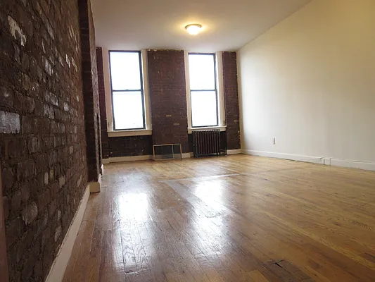 Rented by Alpha Properties NYC I LLC | media 38