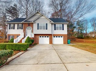 1636 Harper Spring Dr, Clemmons, NC 27012