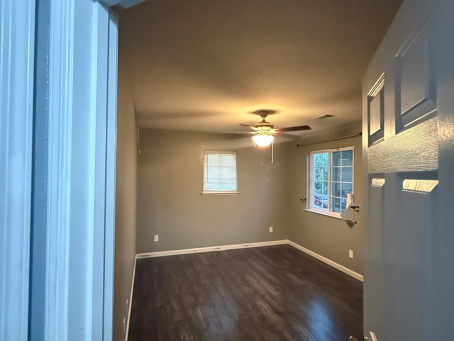 4 bed, 2439 sqft, $2,895 — Photo 2