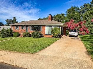 1203 Augusta St, Charlottesville, VA