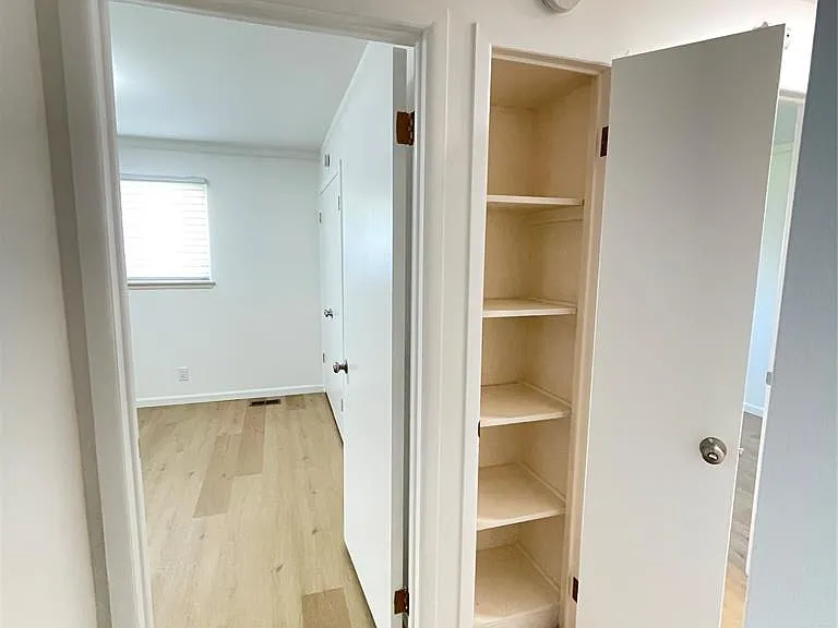 32827 Dover Ave — Photo 24