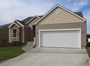 180 Camelot Cir, Liberty, MO 64068