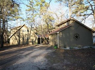 200 Pine Gln, Holly Lake Ranch, TX 75765