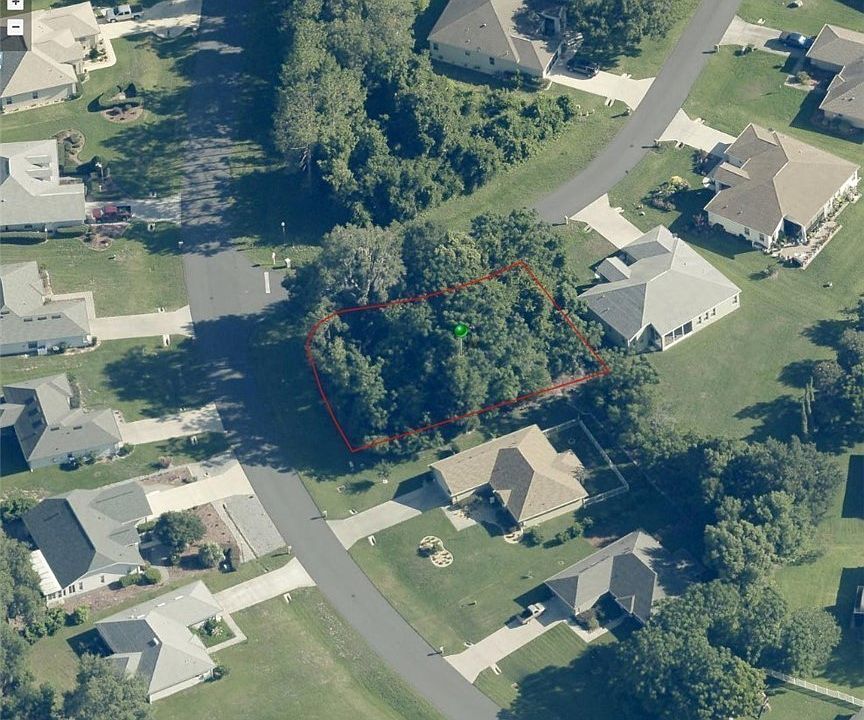 1st image of 3141 N Canterbury Lake Dr