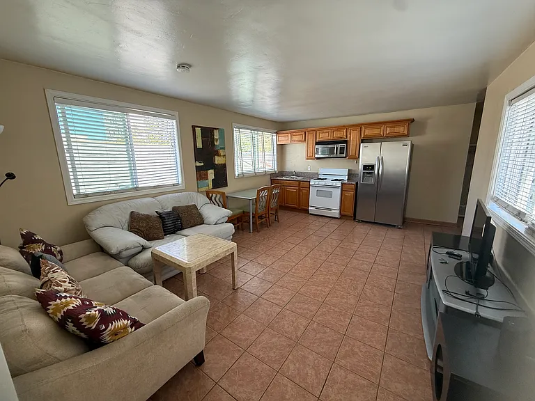 5809 Lindo Paseo #4 — Photo 5