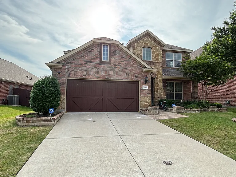 5628 Barrique Blvd — Photo 2
