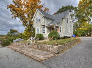 12 Fairmont St, West Warwick, RI 02893