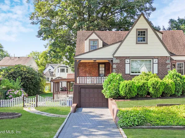 142 Goodwin Ave, Staten Island, NY 10314