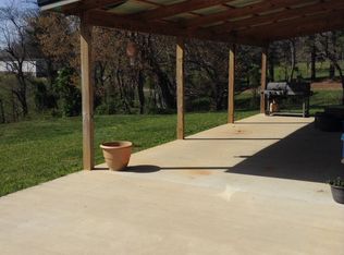 4496 Ridge Rd, Philpot, KY 42366