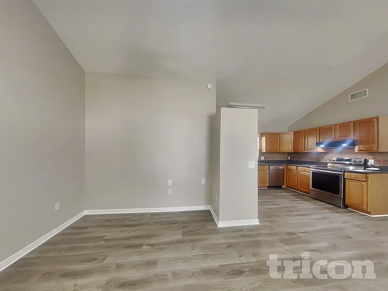 352 N Fork Pl — Photo 3