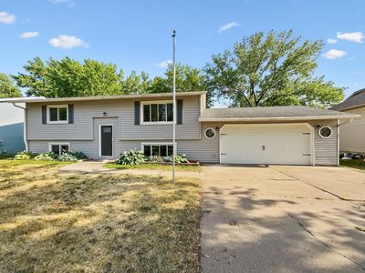 820 9th Ave SW, Forest Lake, MN, 55025