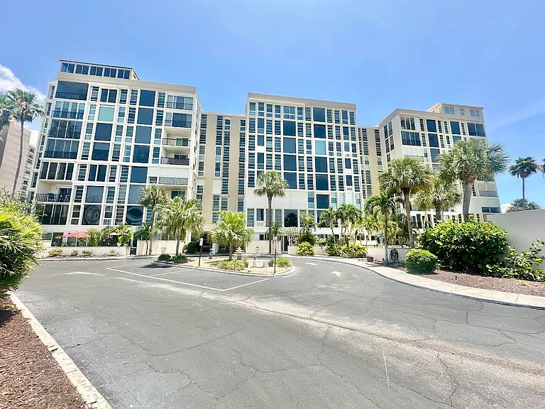 7400 Sun Island Dr #205 — Photo 14