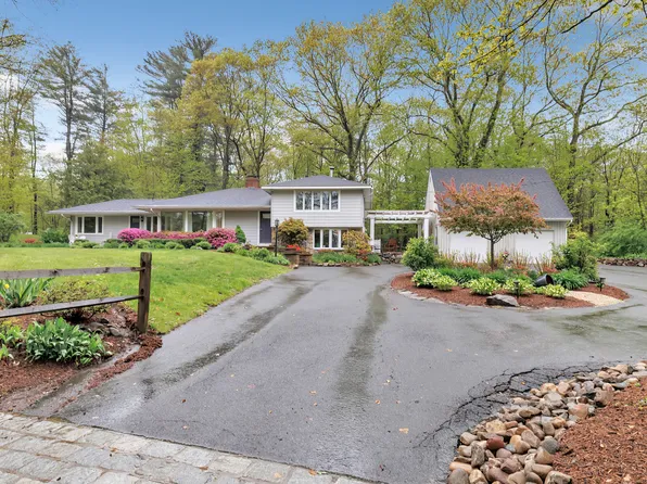 94 Upper Whittemore Road, Middlebury, CT 06762