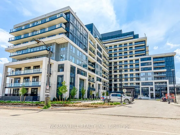 3200 William Coltson Ave #913, Oakville, ON L6H 7W6