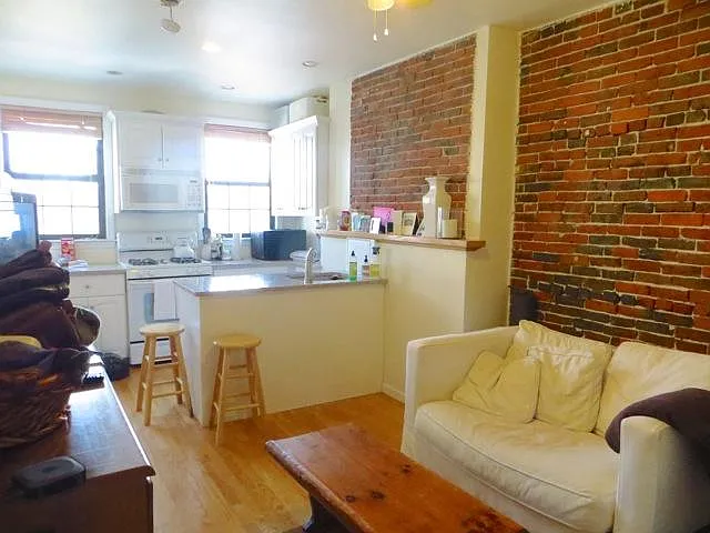 1 bed, 500 sqft, $2,600 — Photo 2