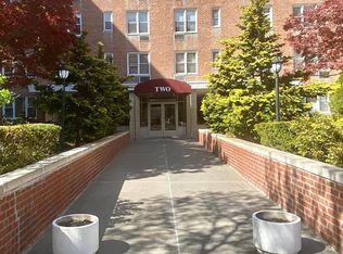 2 Sadore Lane #5Z, Yonkers, NY 10710