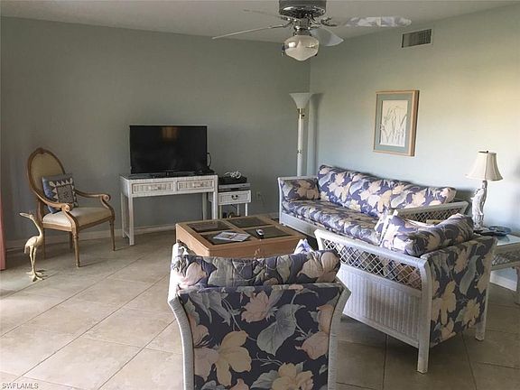 5th image of 601 Beachwalk Cir APT 103