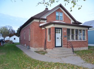 1309 Jackson St, La Crosse, WI 54601