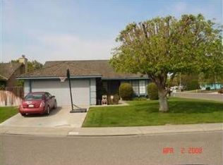 1123 Kathy Ct, Ripon, CA 95366